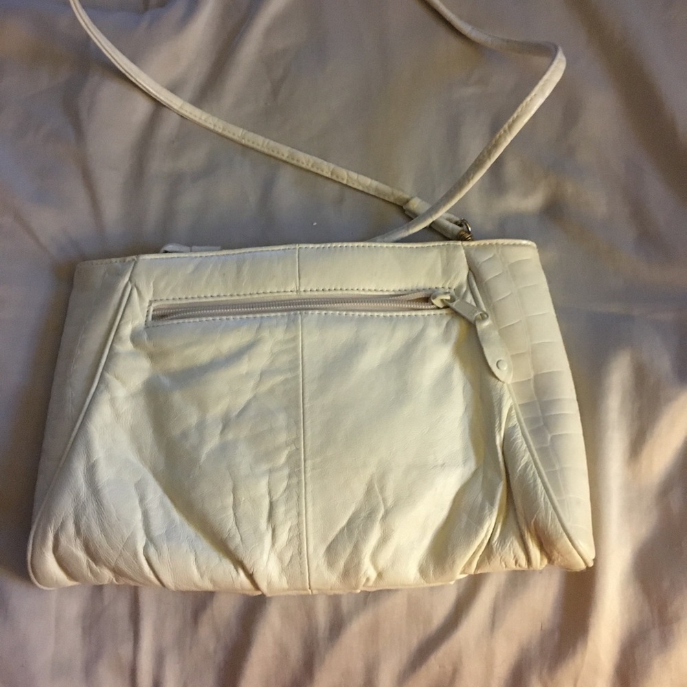 Purse - Picture 2 of 3